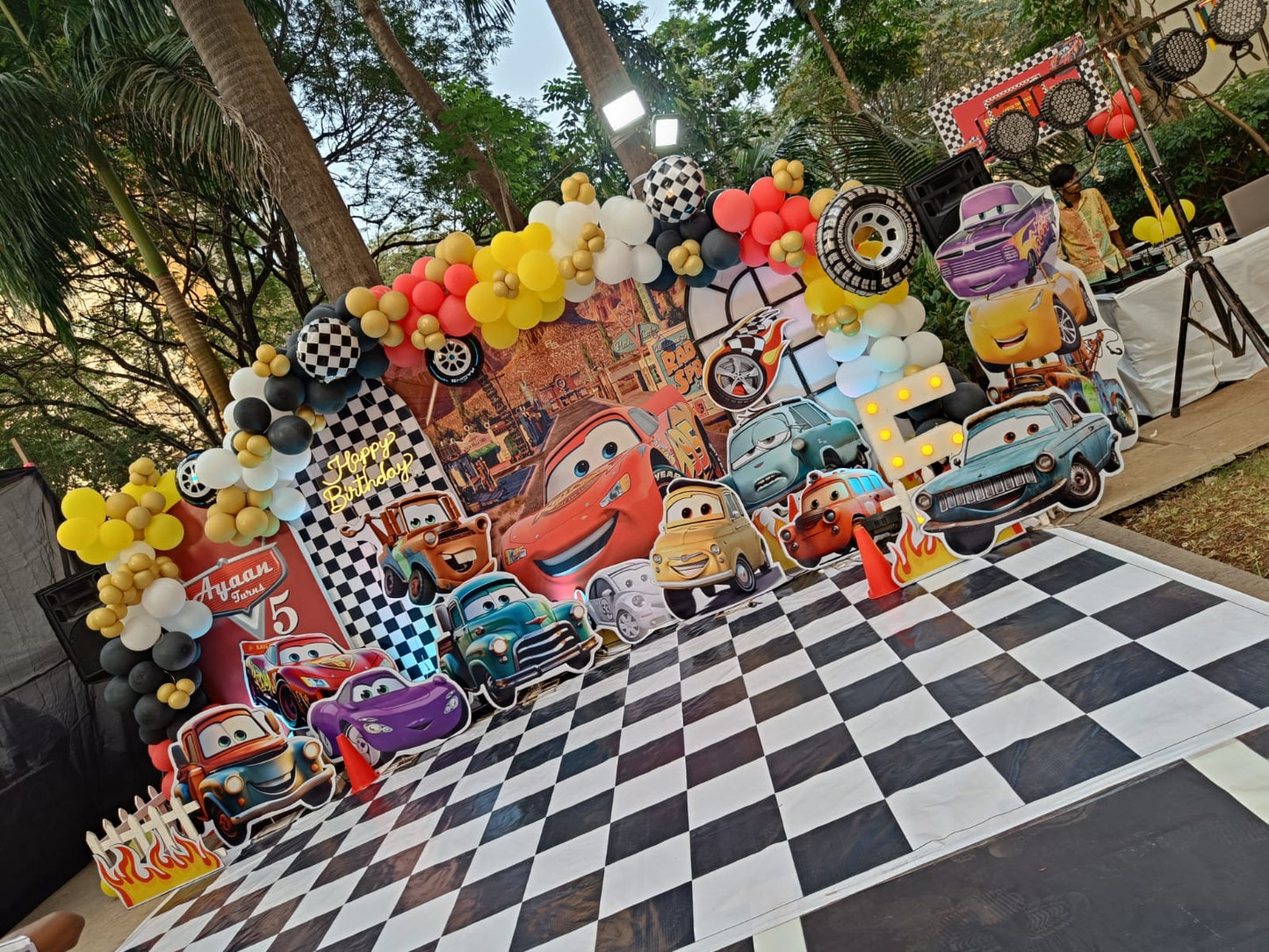Cars Theme Decoration with Black & White Checkered Flooring - PARTYFOXX