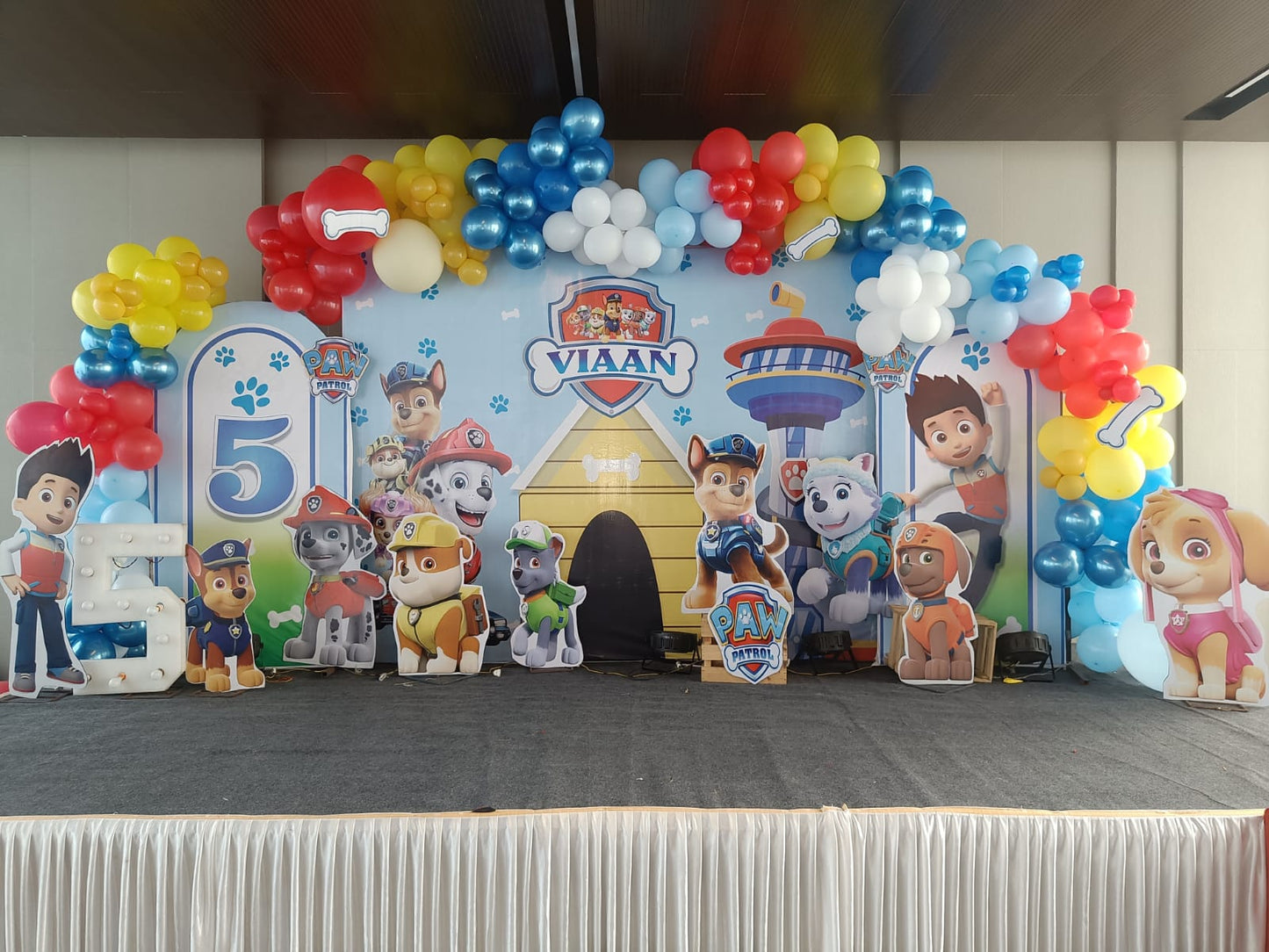 Paw Patrol Theme Birthday Decoration โ For Brave Little Heroes! - PARTYFOXX