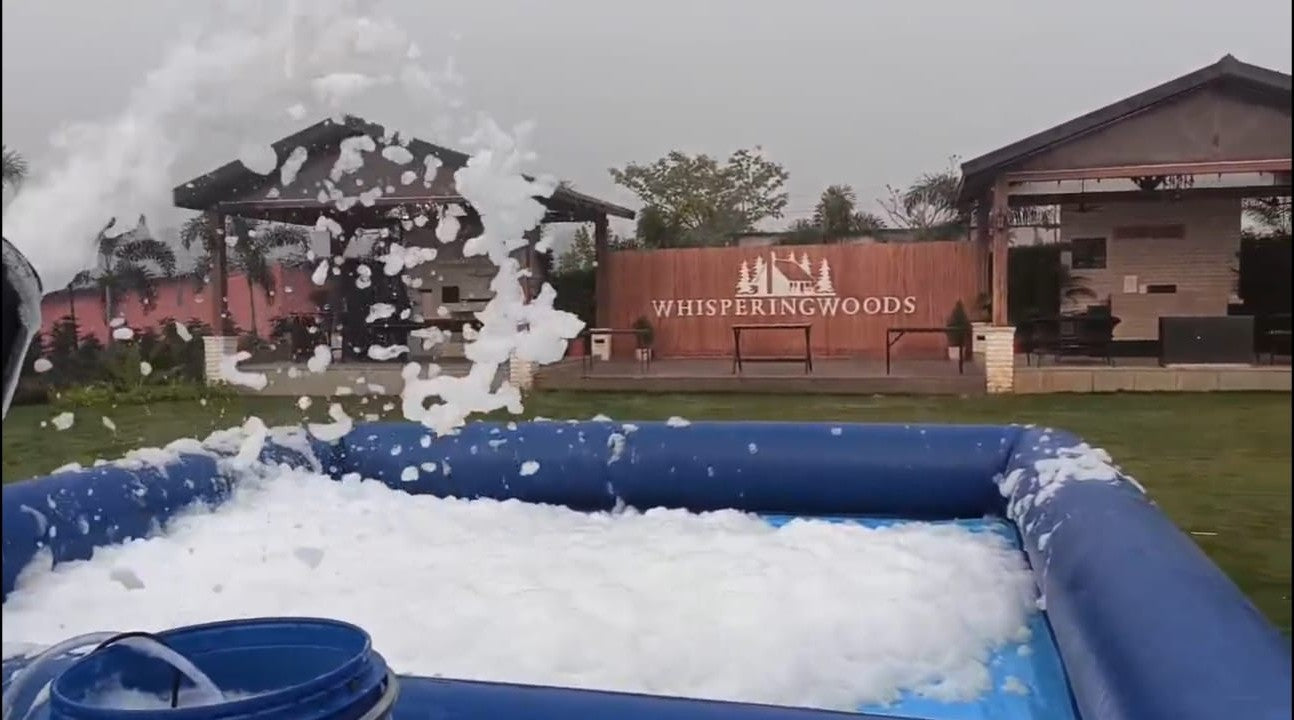 Foam Machine with Inflatable Pool