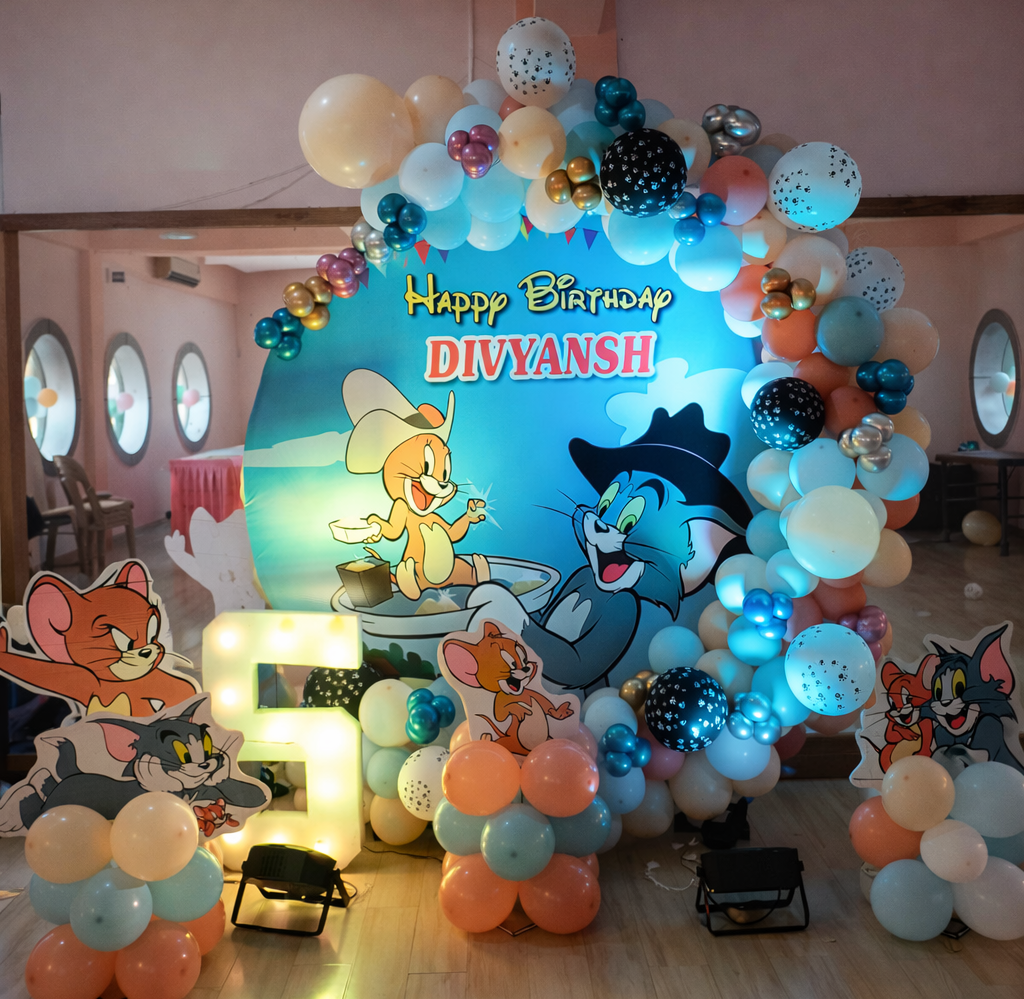 Tom & Jerry Theme Birthday Party Ring Backdrop Decoration - PARTYFOXX