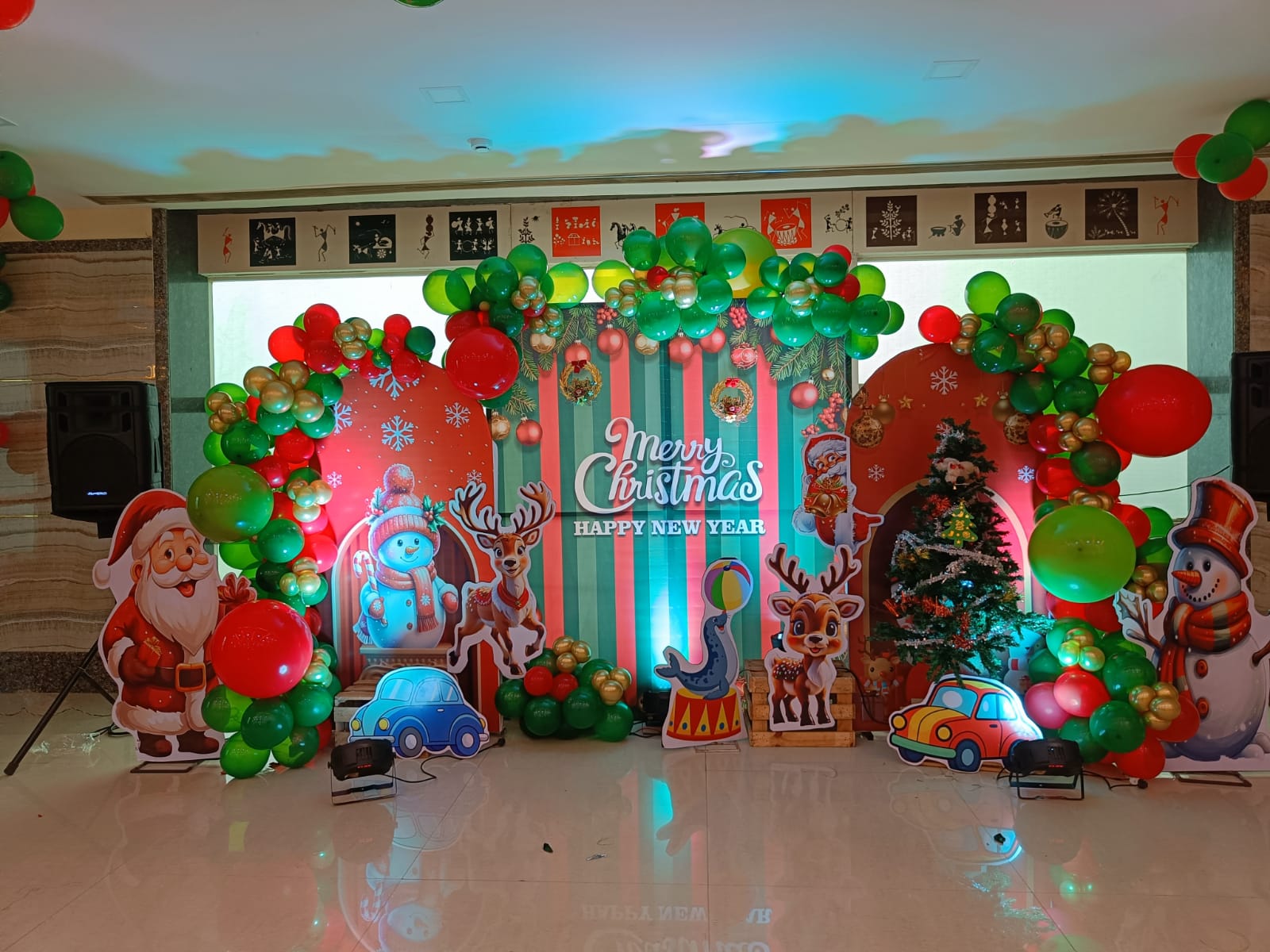 Christmas Theme Decoration with Printed Backdrop - PARTYFOXX 
