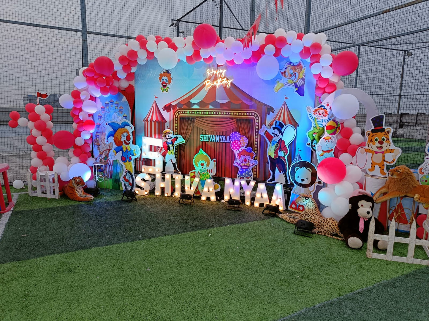 Circus Theme Birthday Decoration - PARTYFOXX 