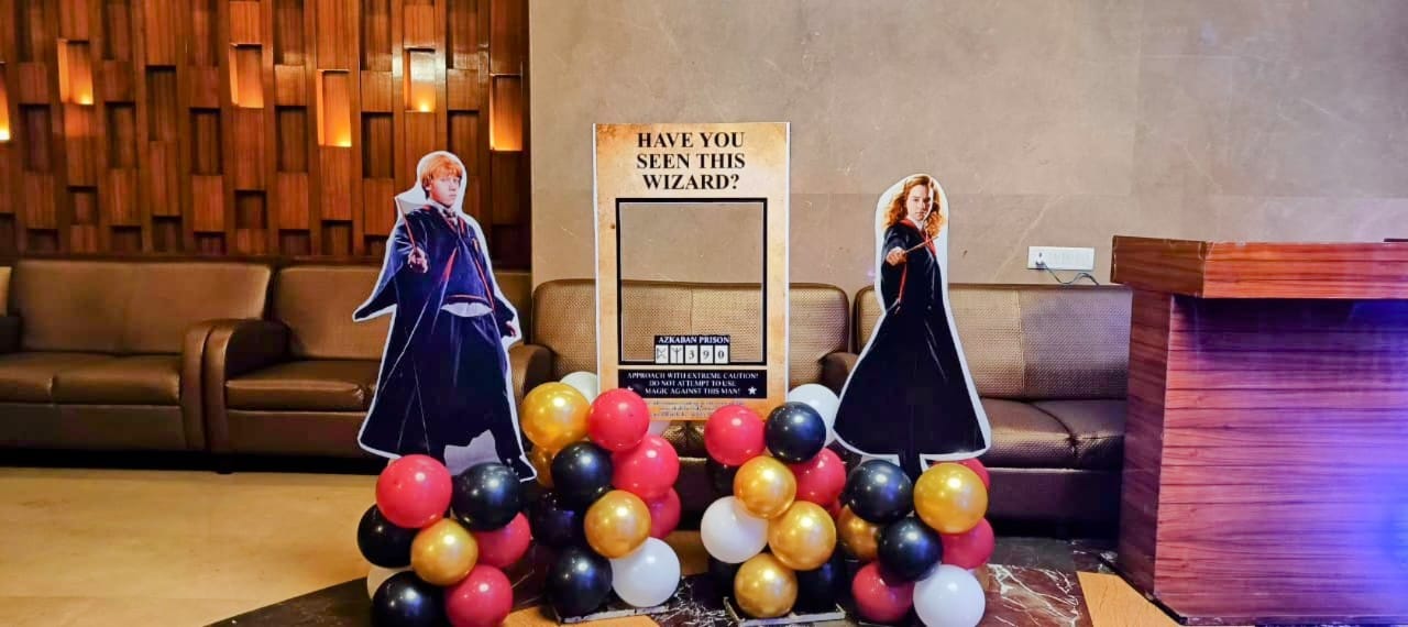 Grand Harry Potter Theme Birthday Decoration – Large-Scale Hogwarts Setup - PARTYFOXX 