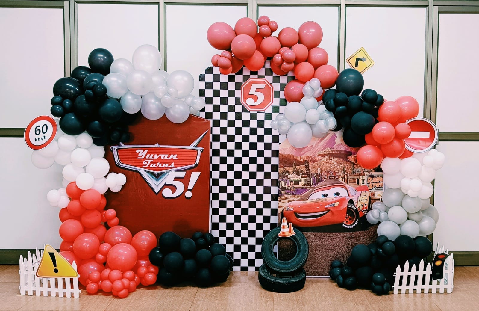Lightning McQueen Racing Theme Birthday Decoration - PARTYFOXX 