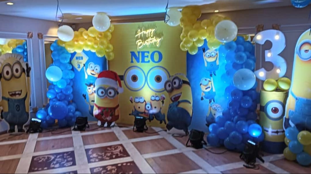 Minions Theme Birthday Decoration - PARTYFOXX 