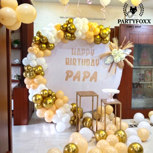 Elegant Gold & White Balloon Ring Backdrop for Birthday Celebrations