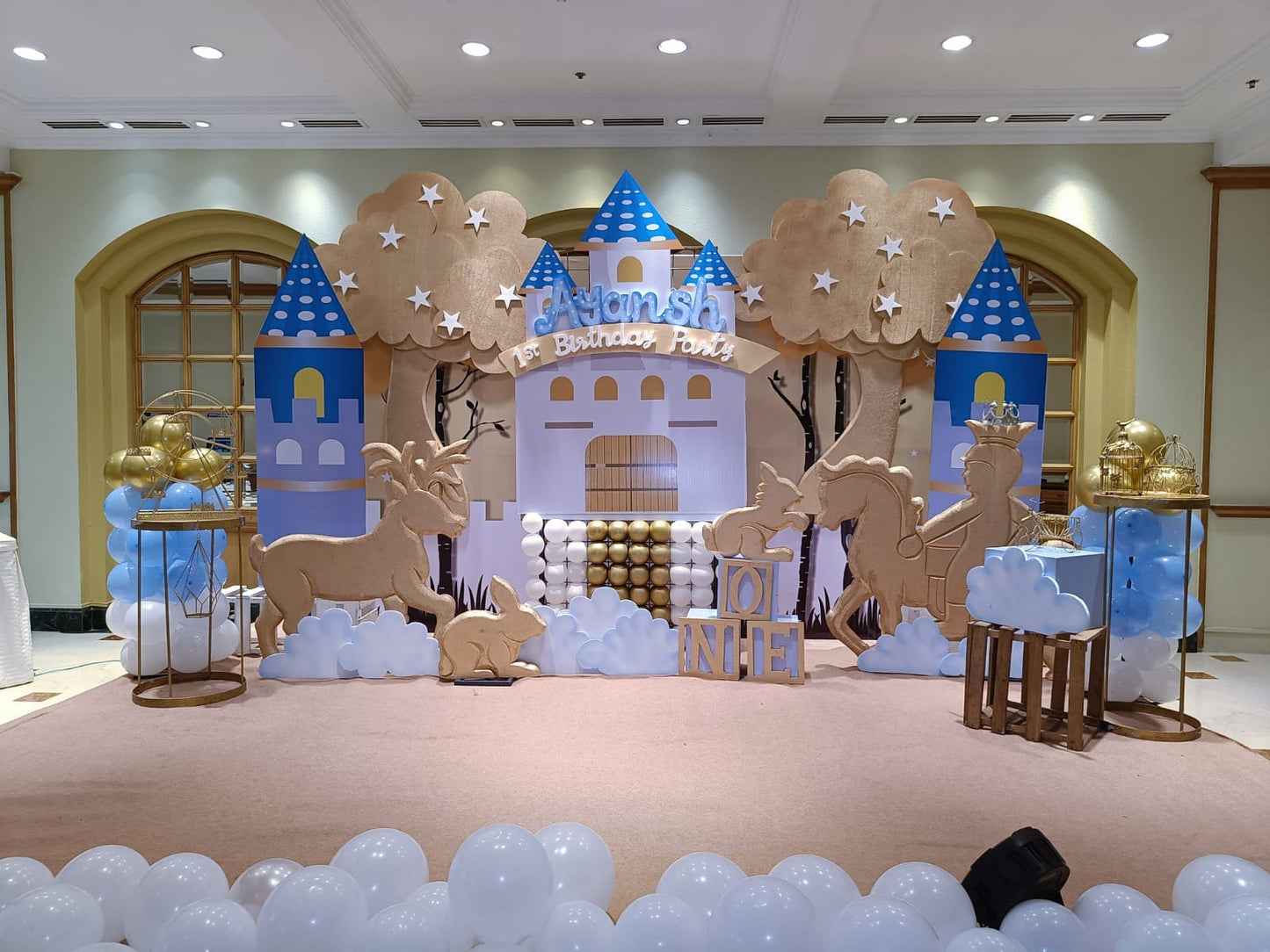 Royal Fairytale Castle Theme Decoration - PARTYFOXX 