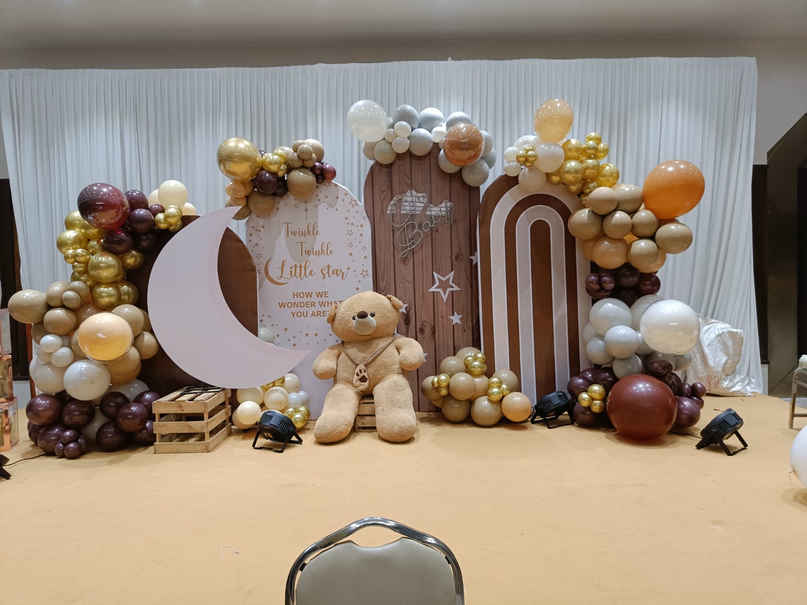 Rustic Moon-Themed Baby Shower Decoration - PARTYFOXX 