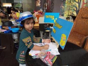 Customised Hat Decoration Activity - PARTYFOXX 