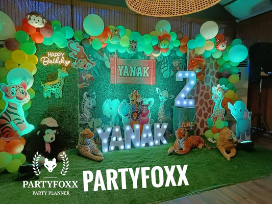 Jungle Theme Green Grass Backdrop Decoration - PARTYFOXX 