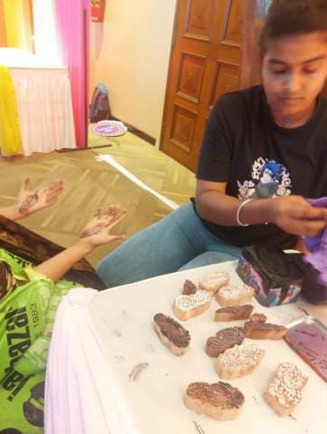 Customised Stamp Mehndi Activity - PARTYFOXX 